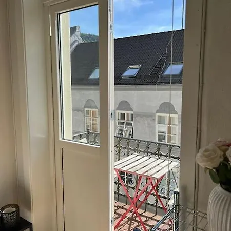 Apartment Big In Heart Of Bergen